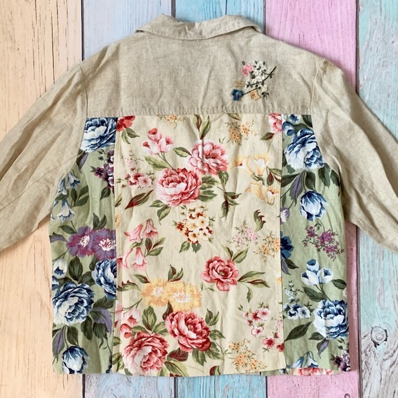 Floral Beige linen lightweight button down Jacket - Picture 10 of 12